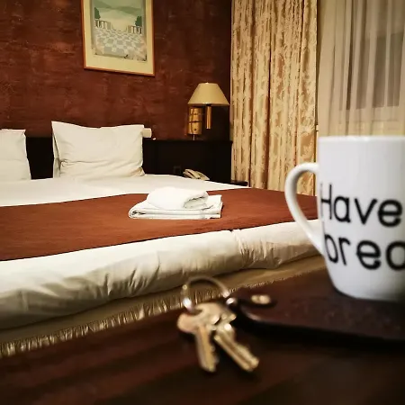 Garni Oasis Hotel 3*