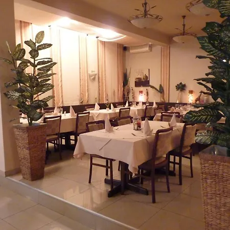Garni Oasis Hotel